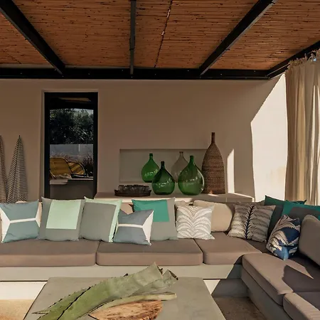Olivida Villa *